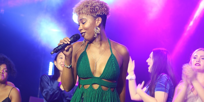 MEDIA RELEASE: Leigh Phillips Shines on Honey Jam Canada Stage!